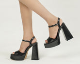 Lucia black